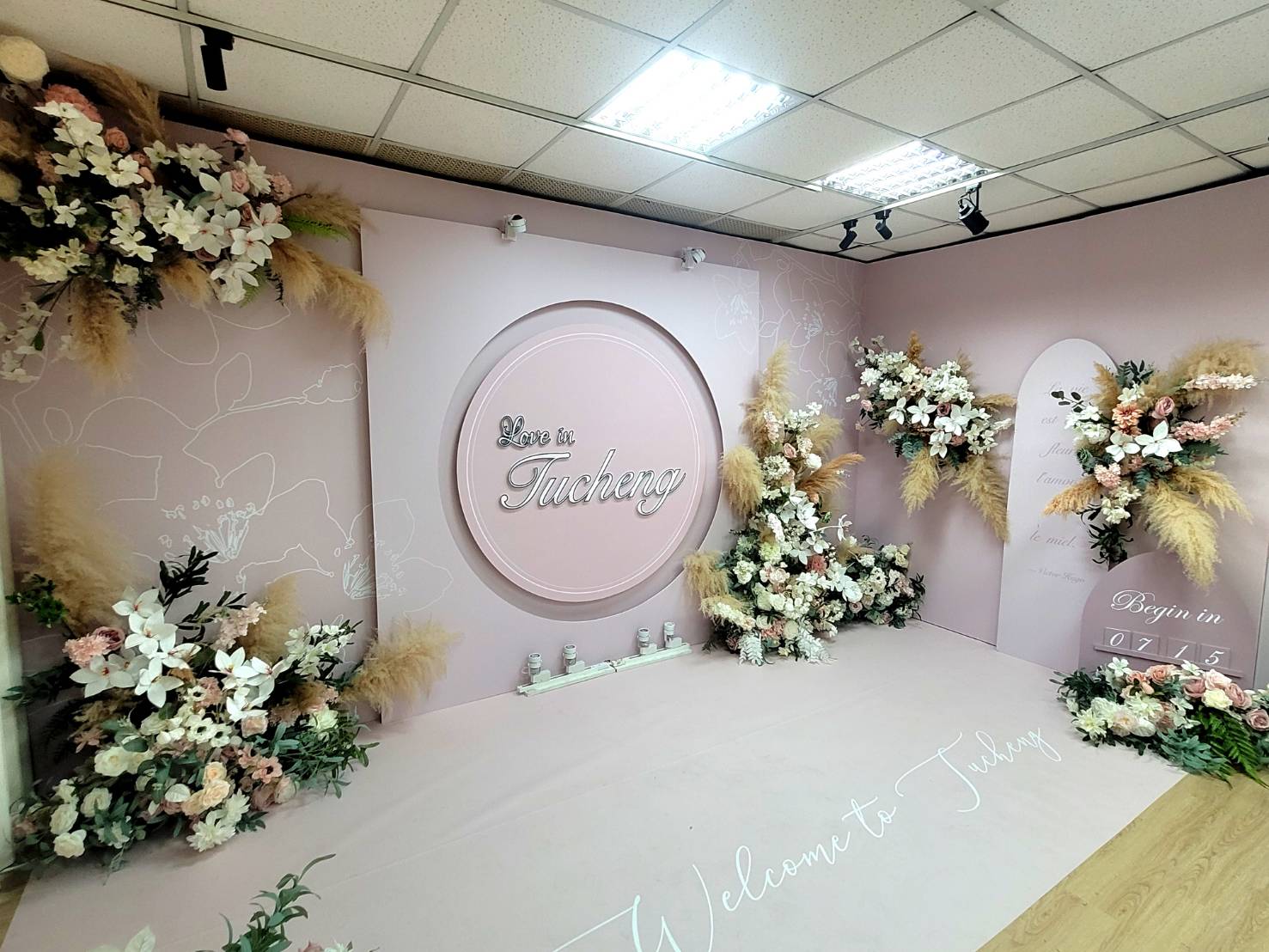 粉色系桐心圓結婚背板.jpg